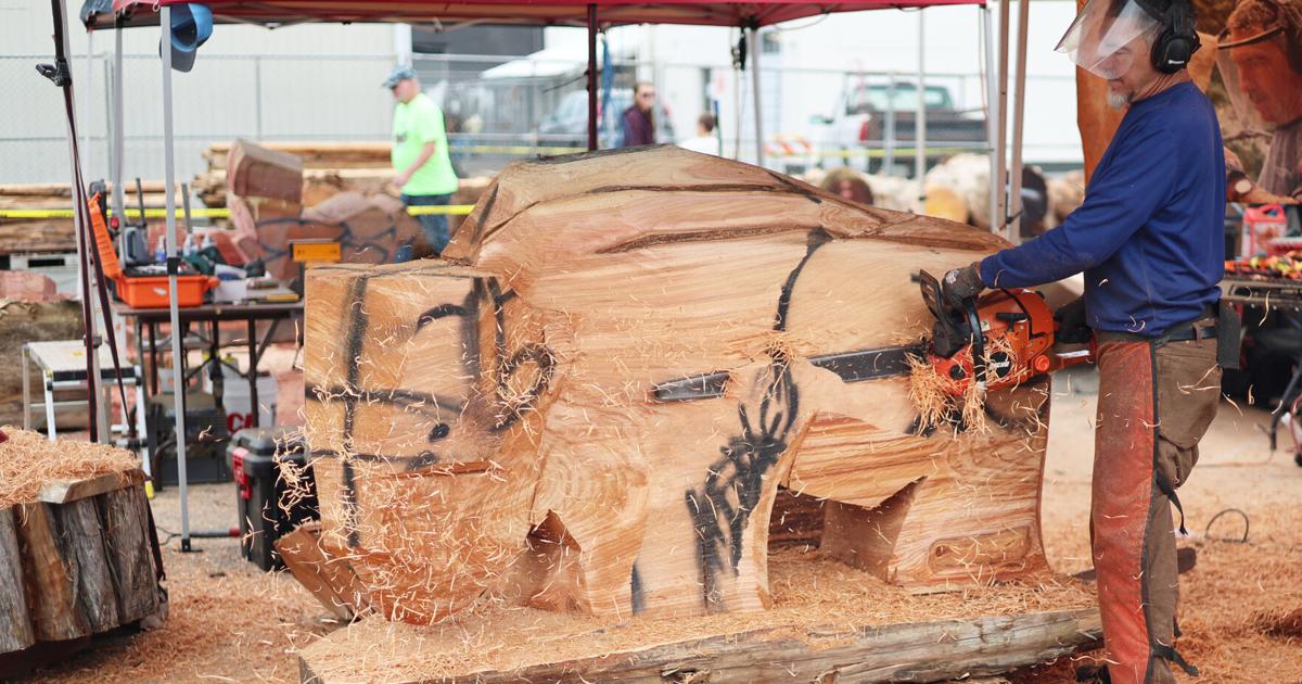Janicki Industries sends hand-carved Loggerodeo bison to new Montana campus | News