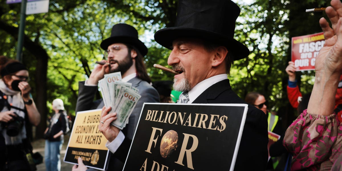 Global Wealth Jumps but Disparity Widens, UBS Report Shows
