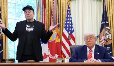 Trump Says He Expects Musk to Support Trump Accounts With SpaceX Stock