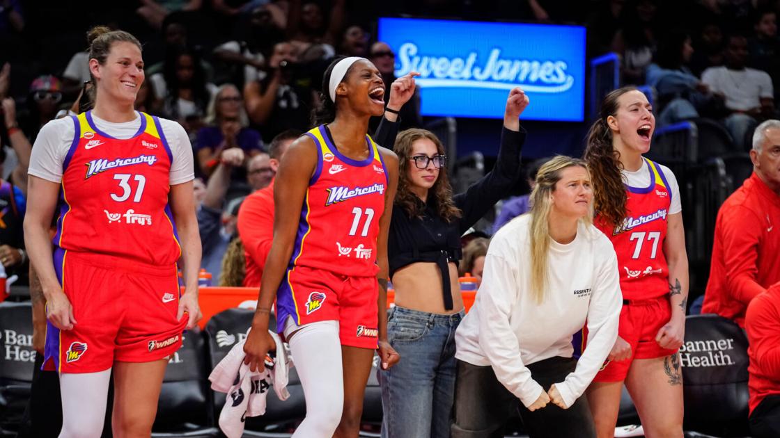 Phoenix Mercury rout Storm as Toliver fills in for Tibbett