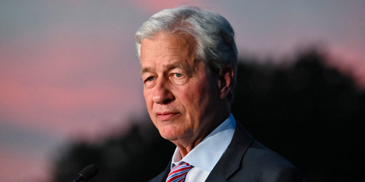Jamie Dimon Says Risks of a Shock Are Building for Stocks and Bonds