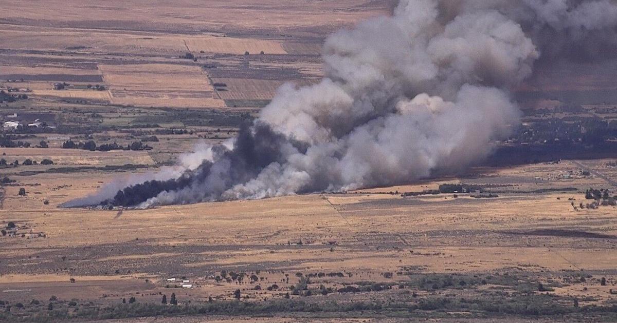 BREAKING: Entire town of White Swan under Level 3 (GO NOW!) evacuations due to White Swan Fire | News