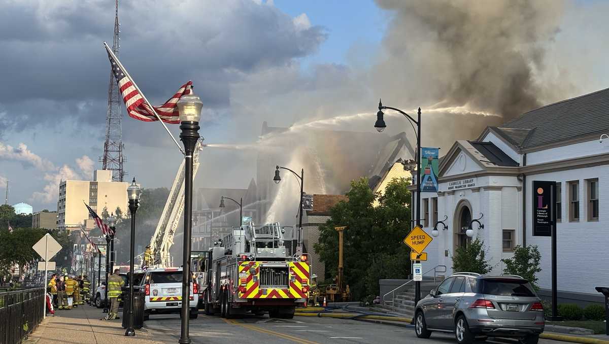Large fire at old Pittsburgh church in Mount Washington