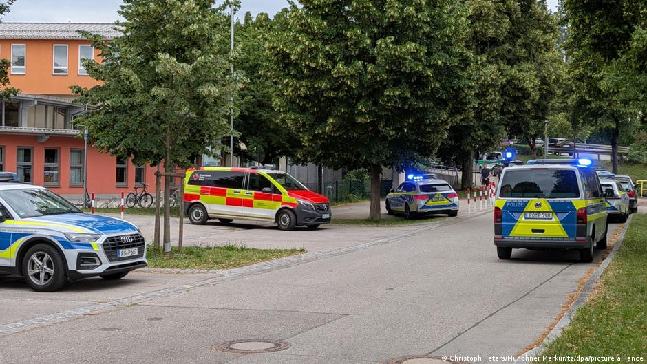 Germany: Police arrest suspect after school attack
