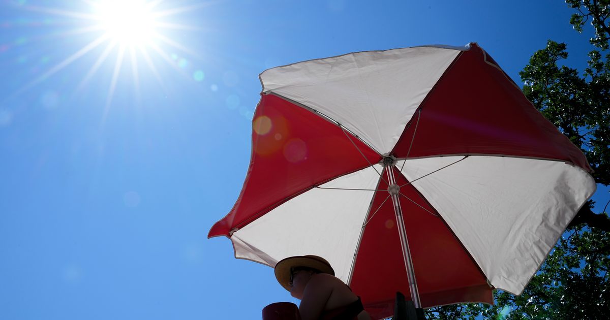 Sweltering heat wave grips central and southern US for a second straight day :: WRAL.com