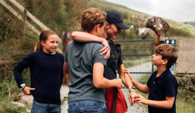 Emotional Kate Middleton supported by her 3 children in unseen family photos from toughest challenge yet