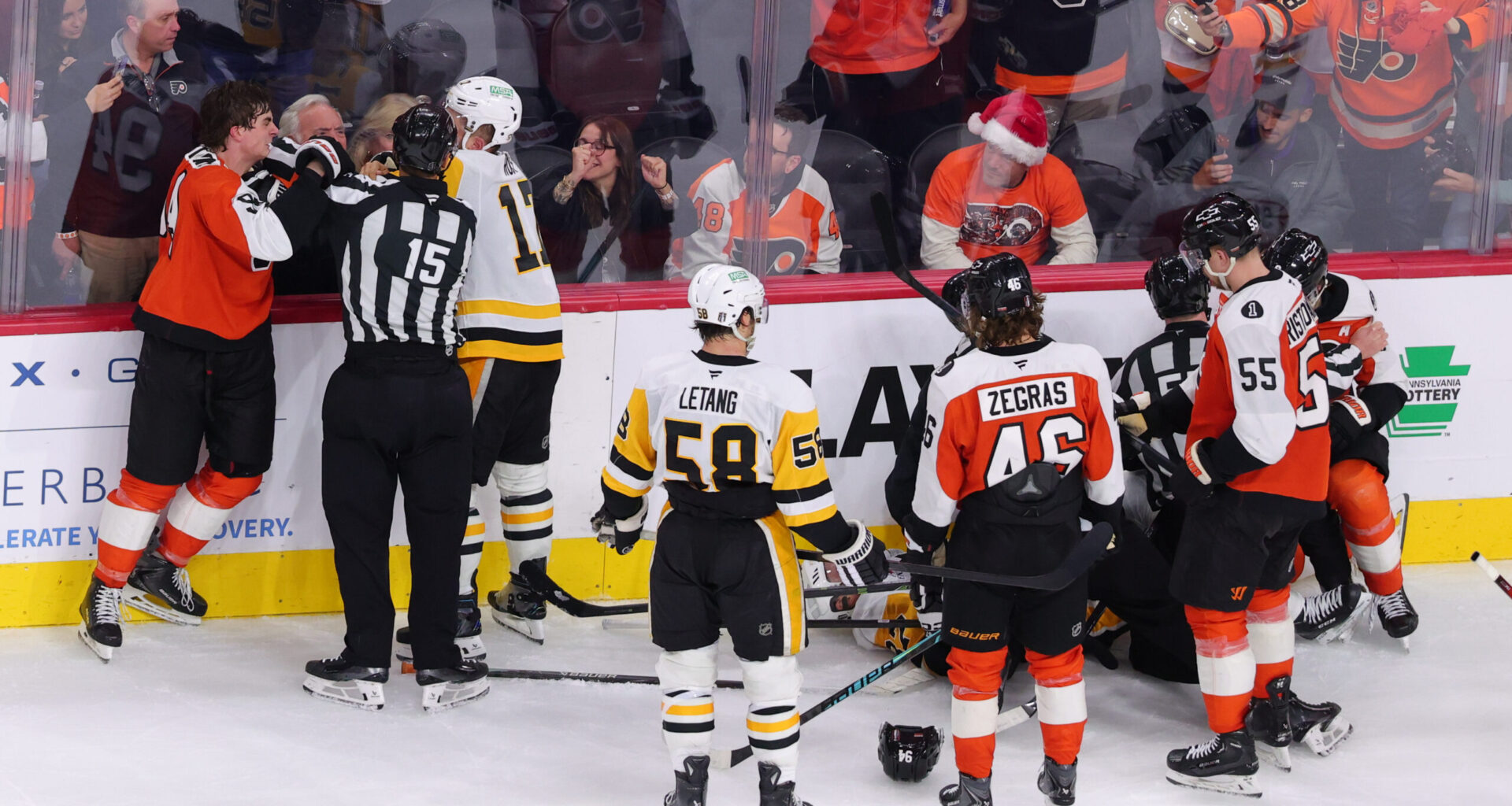 Noel Acciari laughs off past fight with Trevor Zegras after joining Flyers
