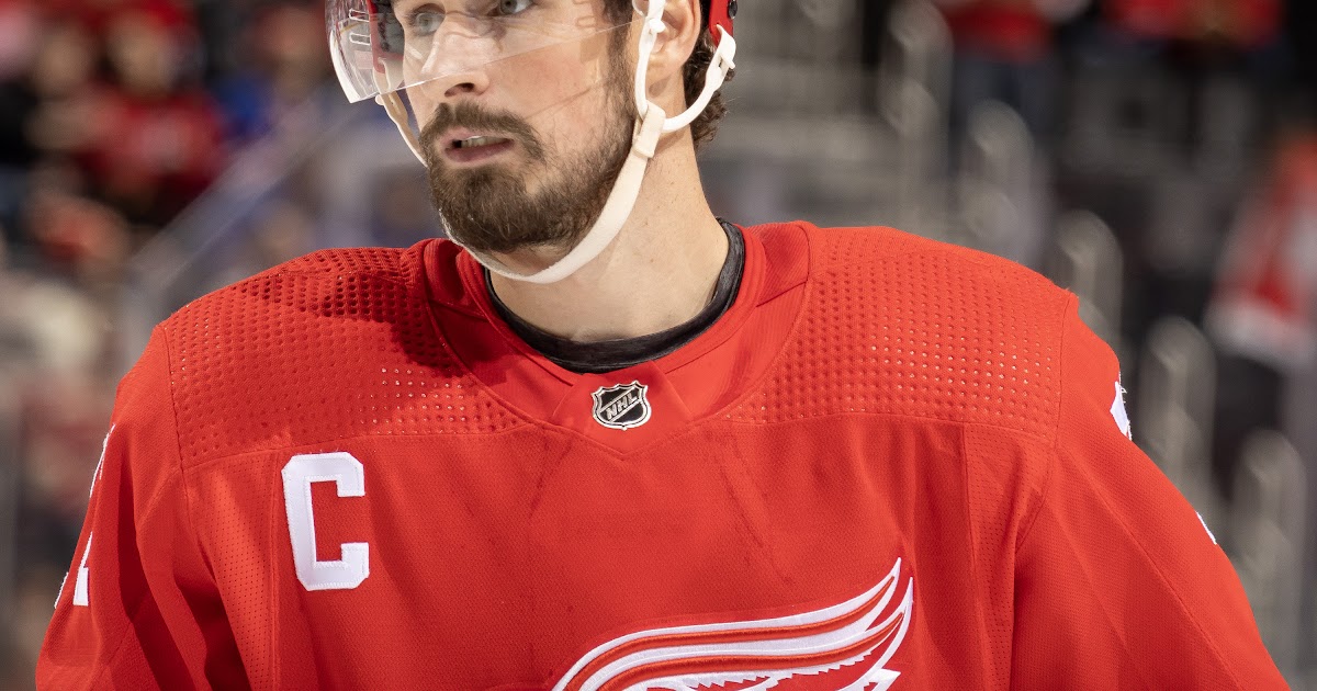 Detroit Red Wings Continue To Ponder Dylan Larkin Trade Offers