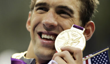 Today in History: Michael Phelps sets Olympic medal record – Chicago Tribune