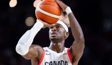 Shai Gilgeous-Alexander returns to court with 26 points for Canada in hometown