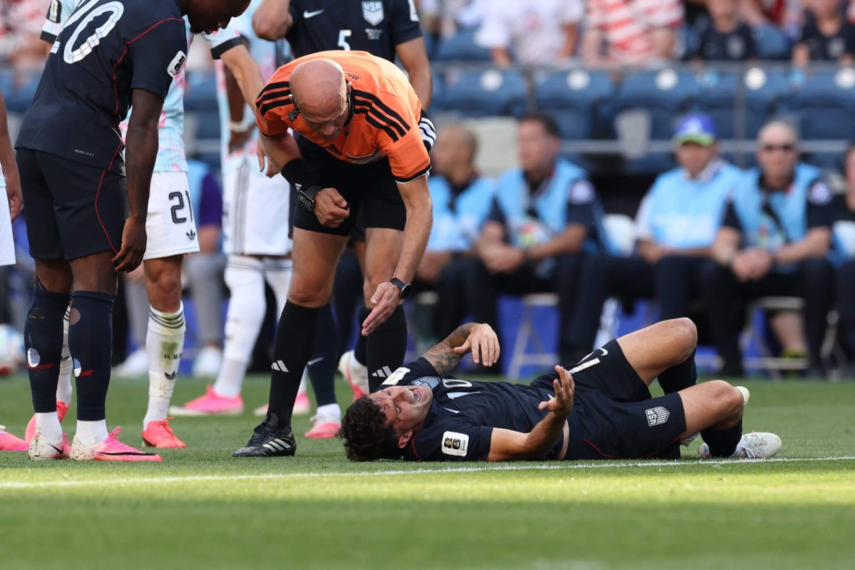 Christian Pulisic suffered leg microfracture in USMNT loss to Belgium, will miss several weeks