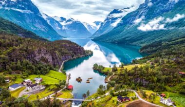 How Norway Built the World’s Largest Fund and a Thriving Economy to Boot