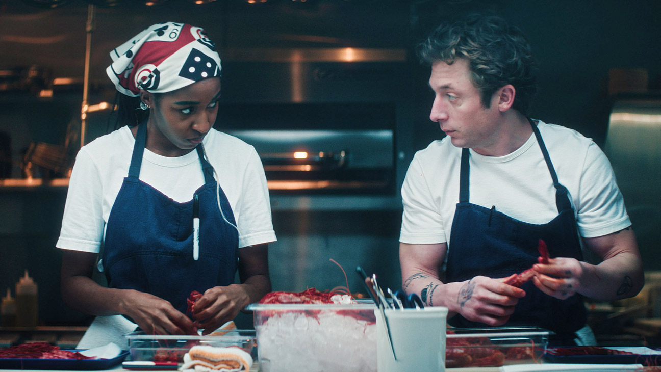 FX's The Bear, Season 5, Episode 3, Pictured: (l-r) Ayo Edebiri as Sydney Adamu, Jeremy Allen White as Carmen "Carmy" Berzatto.
