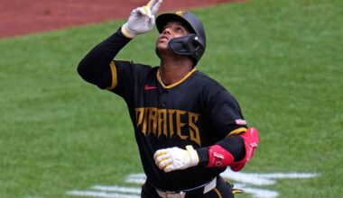 Esmerlyn Valdez’s first grand slam pushes the Pirates past the Brewers in the first game of a doubleheader