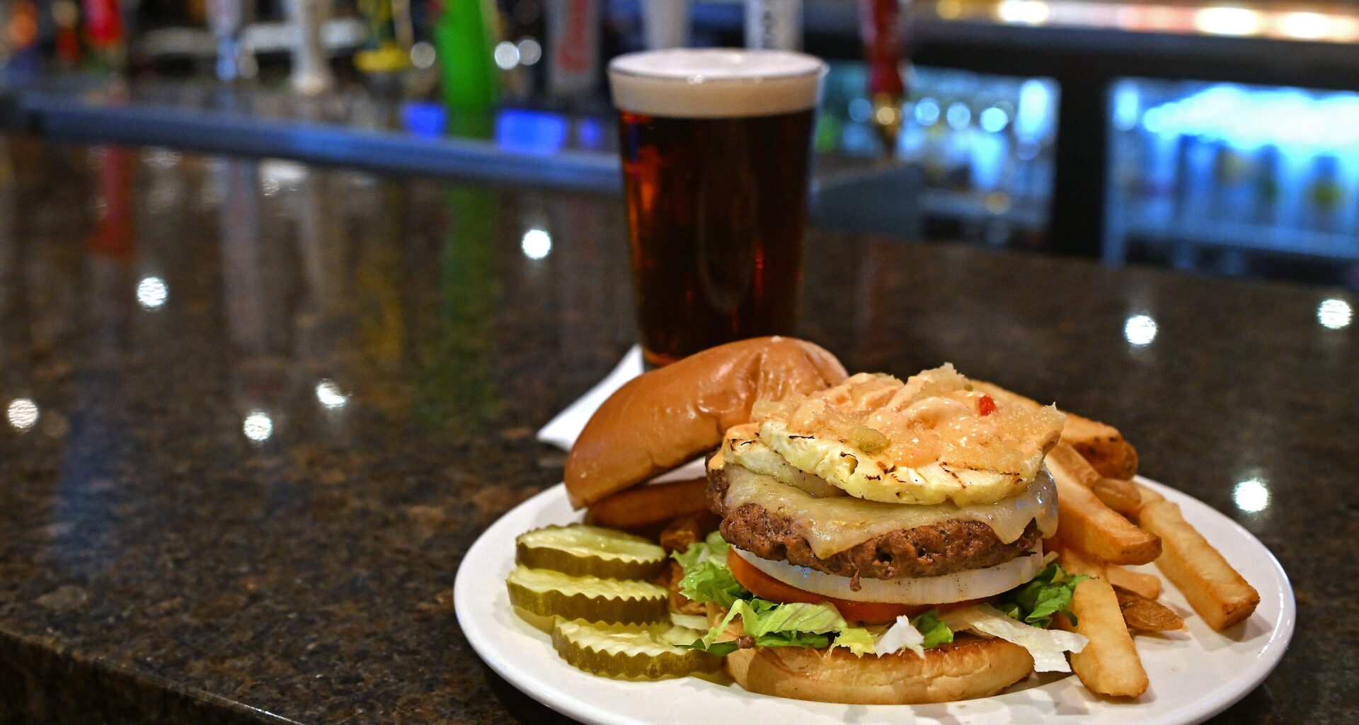 The last Bennigan’s in Illinois is thriving in Elgin