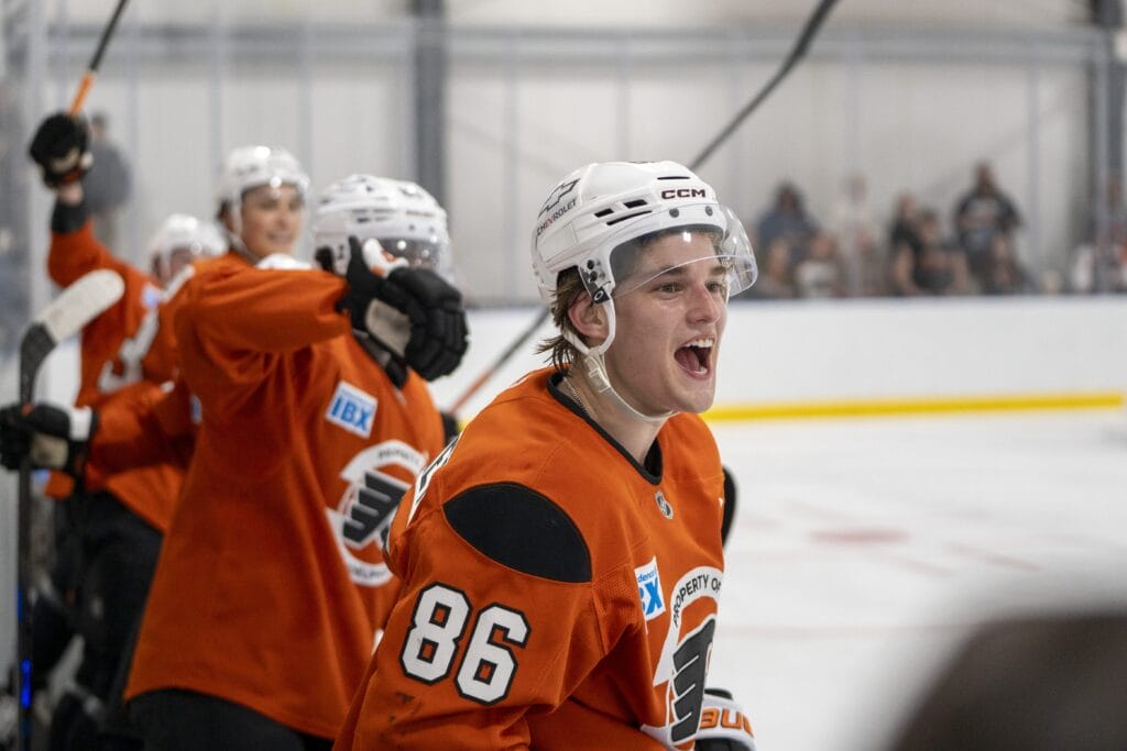 Flyers development camp: How did Maksim Sokolovskii, Porter Martone and Oliver Bonk look?