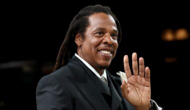 Jay-Z Addresses Delay During Final Yankee Stadium Concert
