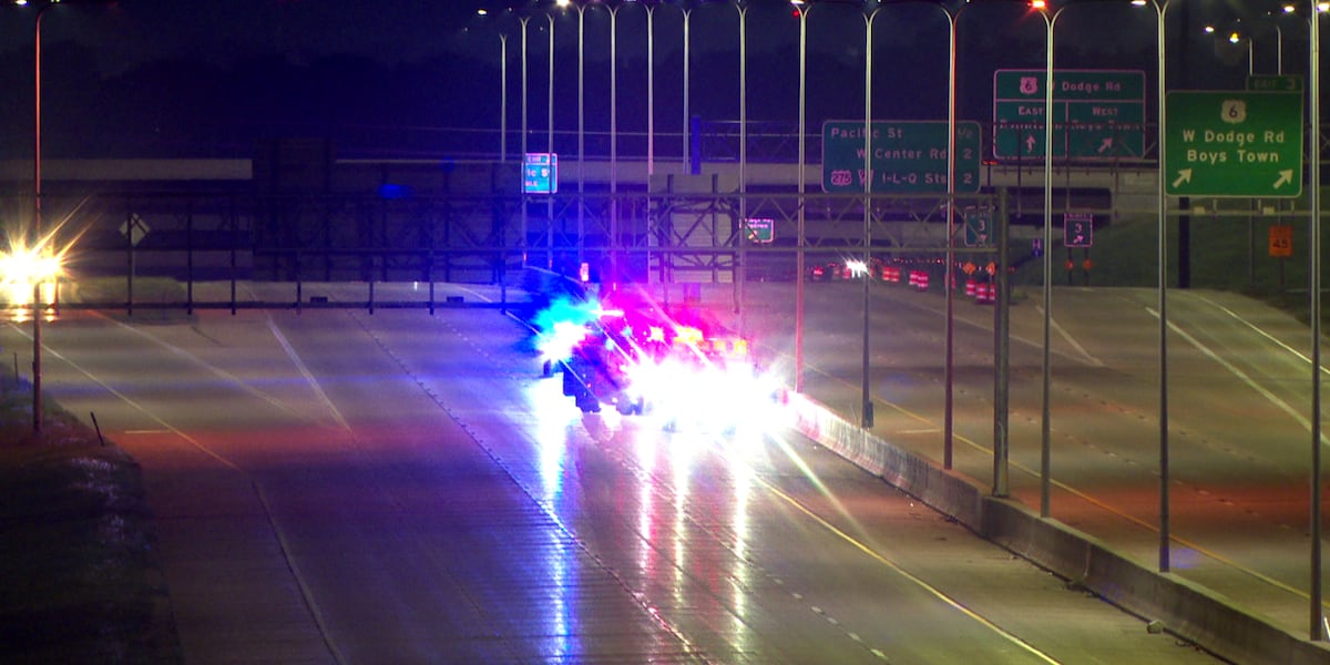 One hospitalized after crash on I-680 in Omaha