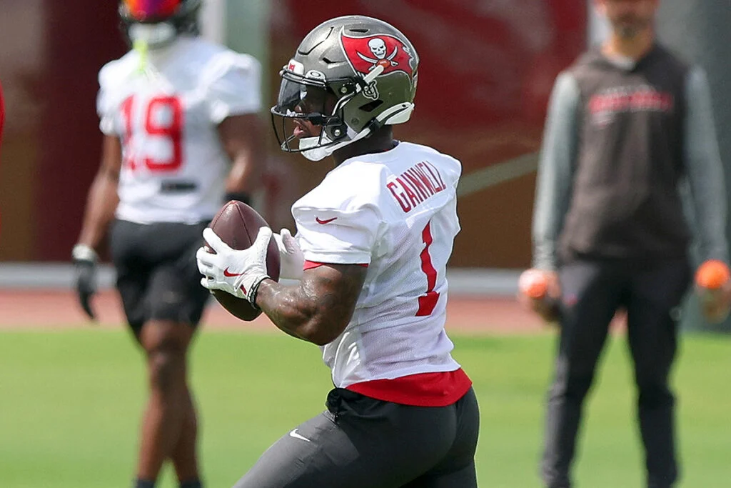 Sr'S Fab 5: Where Each Bucs Offensive Player Must Improve In Camp 4 Bucs Rb Kenneth Gainwell