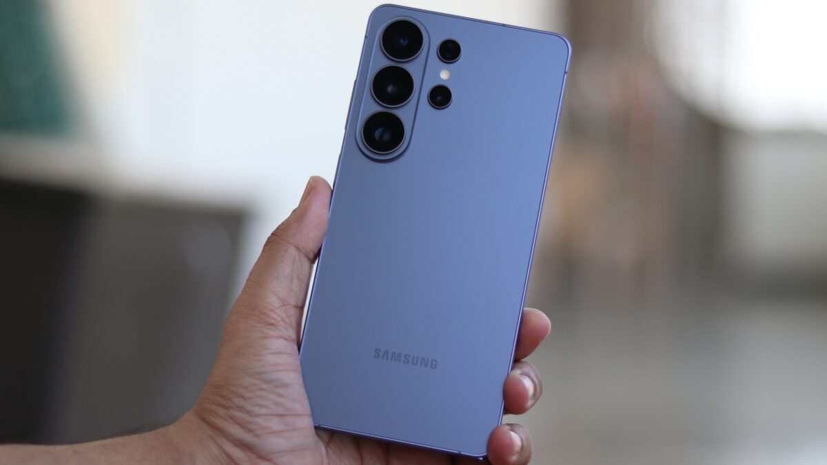 Here are all Samsung phone deals in Amazon Prime Day, Flipkart GOAT Sale, but don't buy these