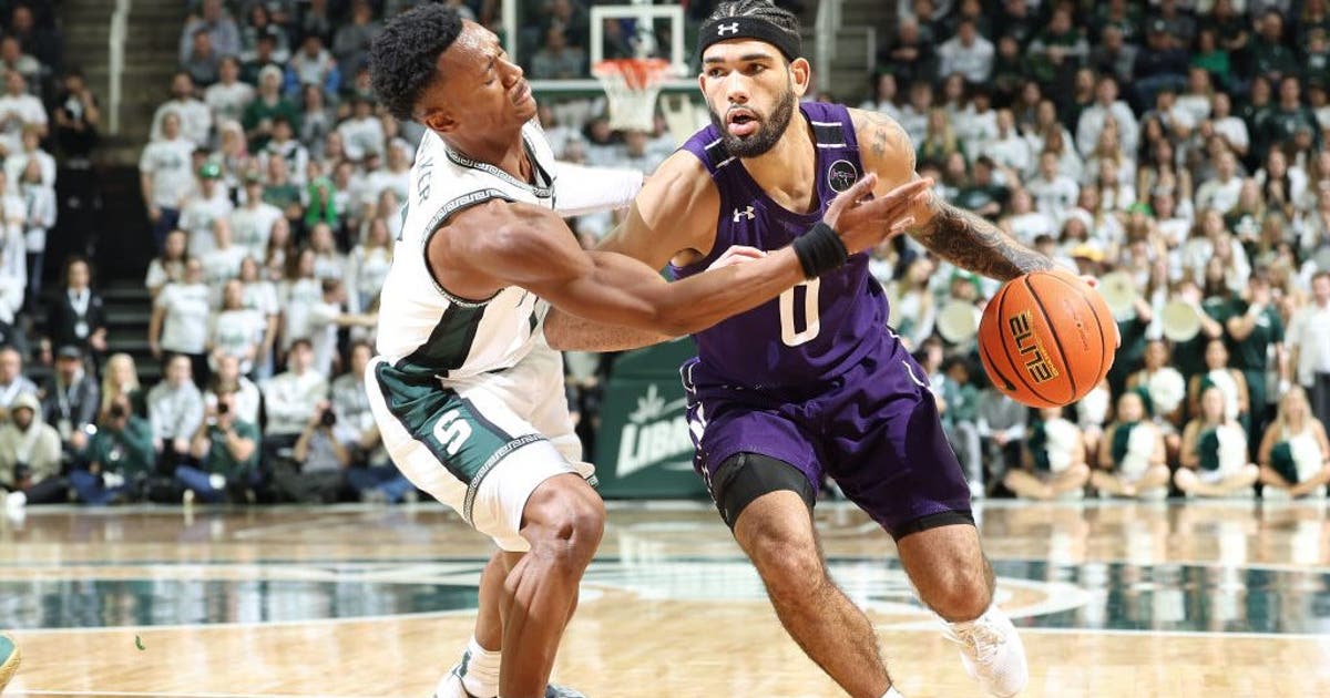Former Northwestern star highlights Chicago Bulls Summer League roster
