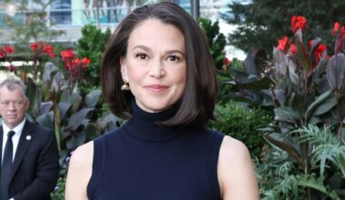 Sutton Foster Hosting Canyon Ranch Retreat With Hugh Jackman Excursion