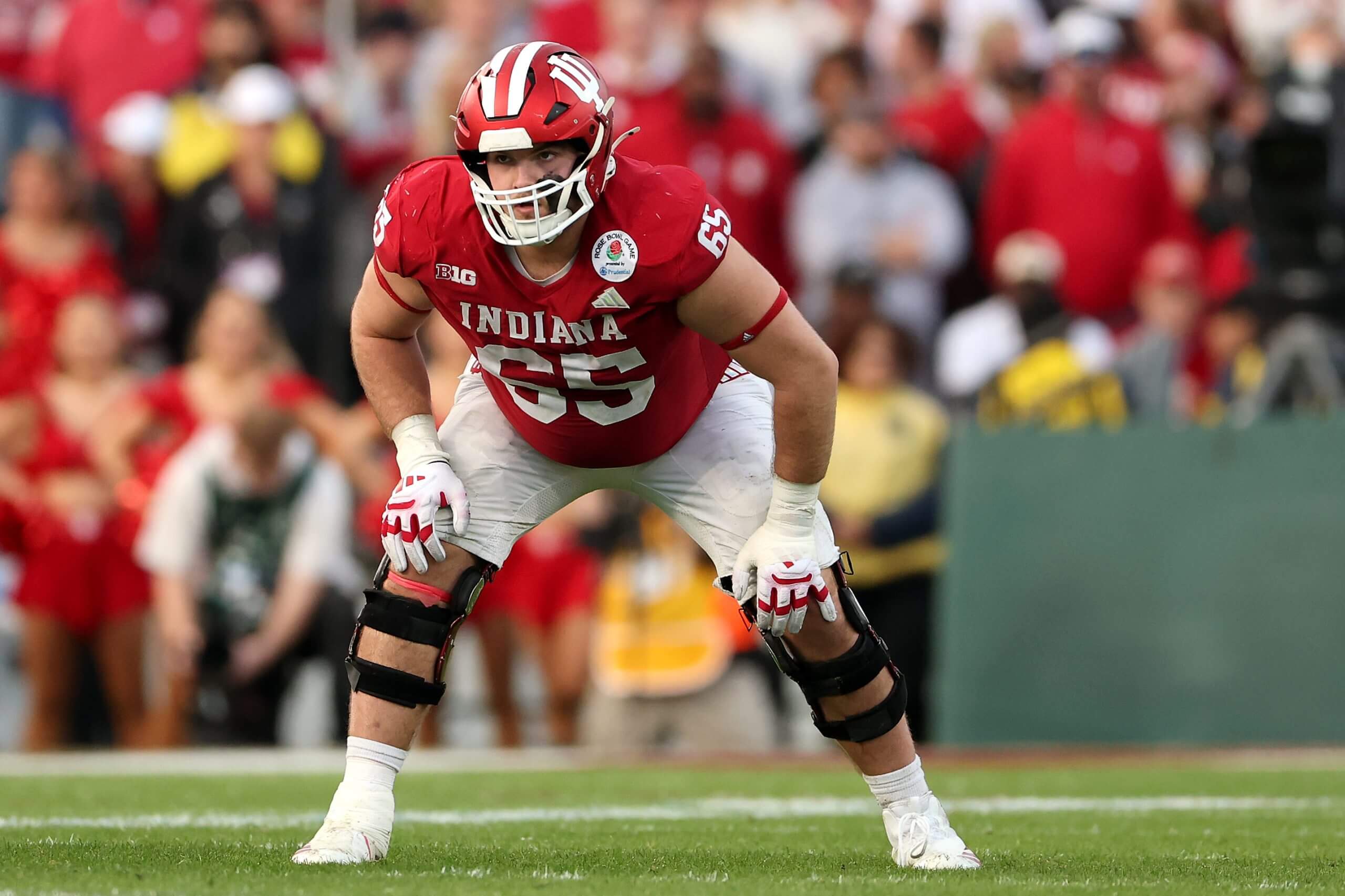 Indiana offensive lineman Carter Smith in his pre-snap stance during a game.