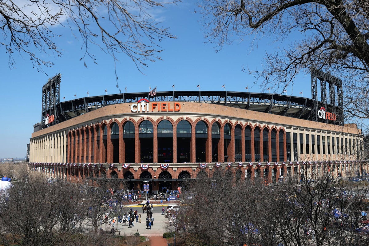 Inside the Red Sox’s terrible travel day that forced a late first pitch at Citi Field