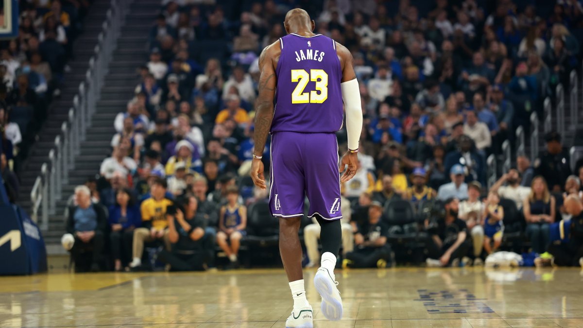LeBron James shifts free-agency focus to three teams, per report – NBC Sports Bay Area & California