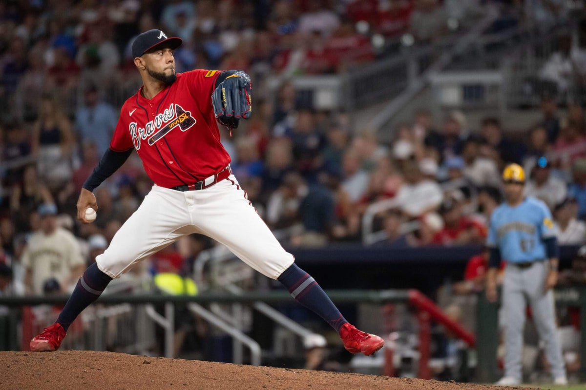 With Robert Suarez’s return to Braves bullpen still unclear, trade options abound