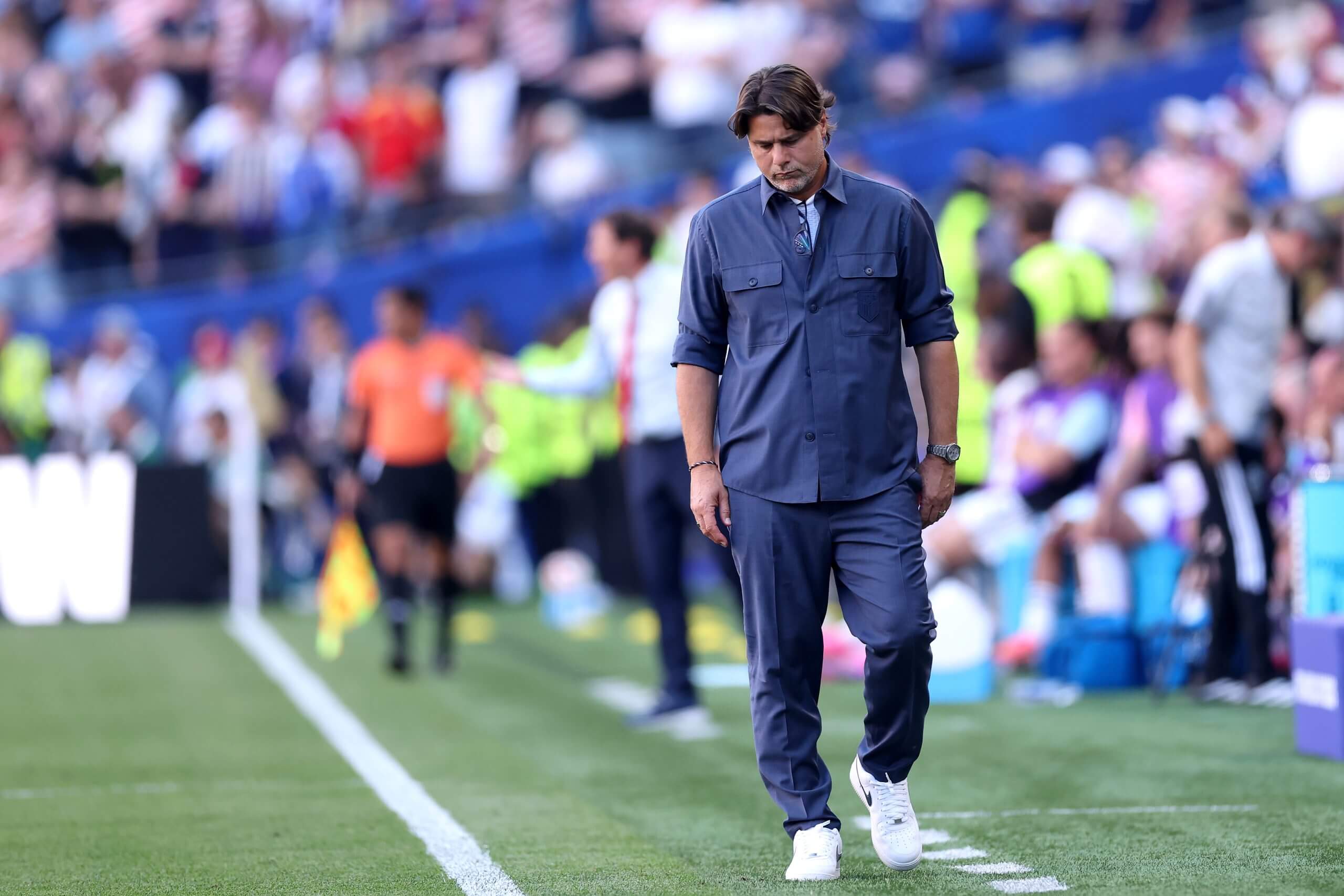 Mauricio Pochettino reacts to the USMNT's World Cup match vs. Belgium
