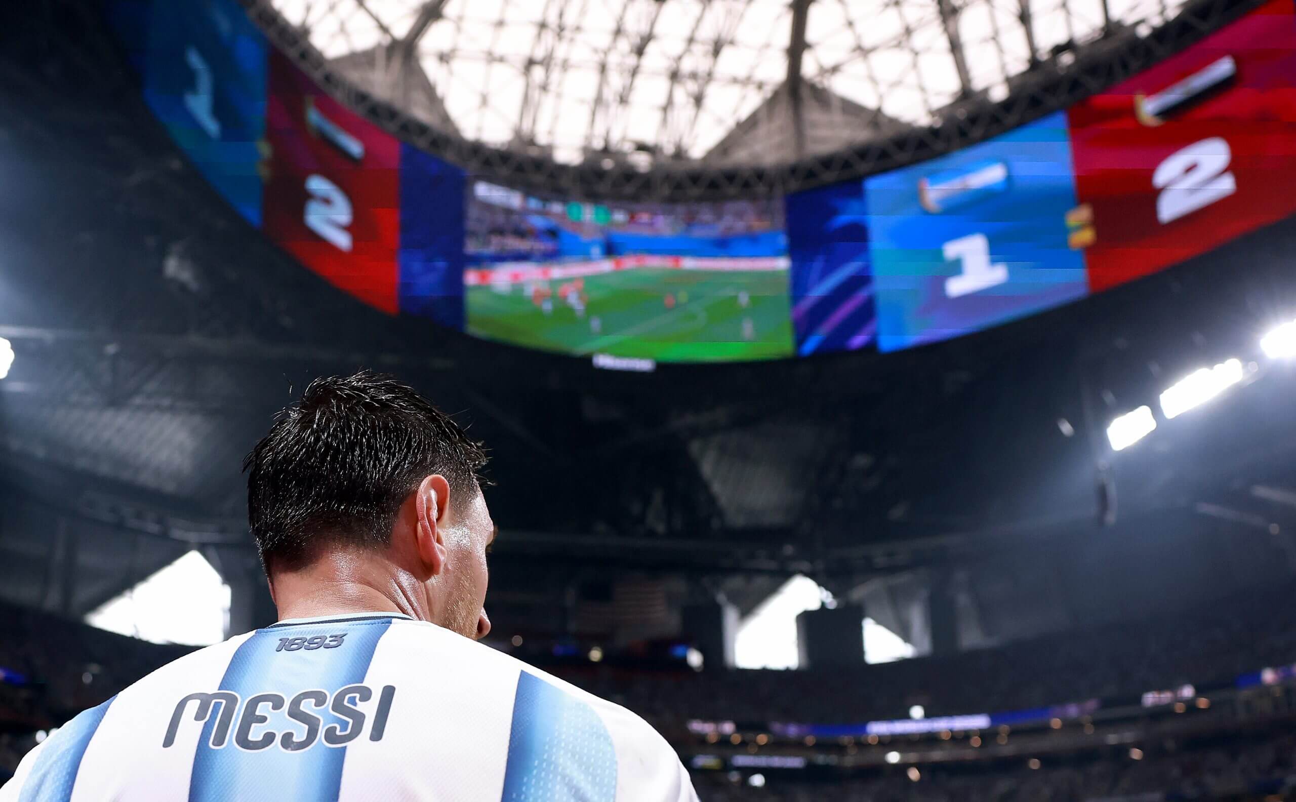 Messi prepares to take a corner as Argentina trail Egypt 2-1, before coming back to win 3-2