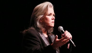 'Rosie O'Donnell: Common Knowledge' Review: Poignant New Show Takes On Trump