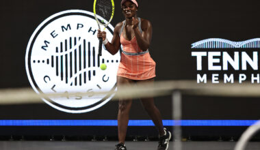 Stephens rolls back the years to upset Starodubtseva in Memphis first round