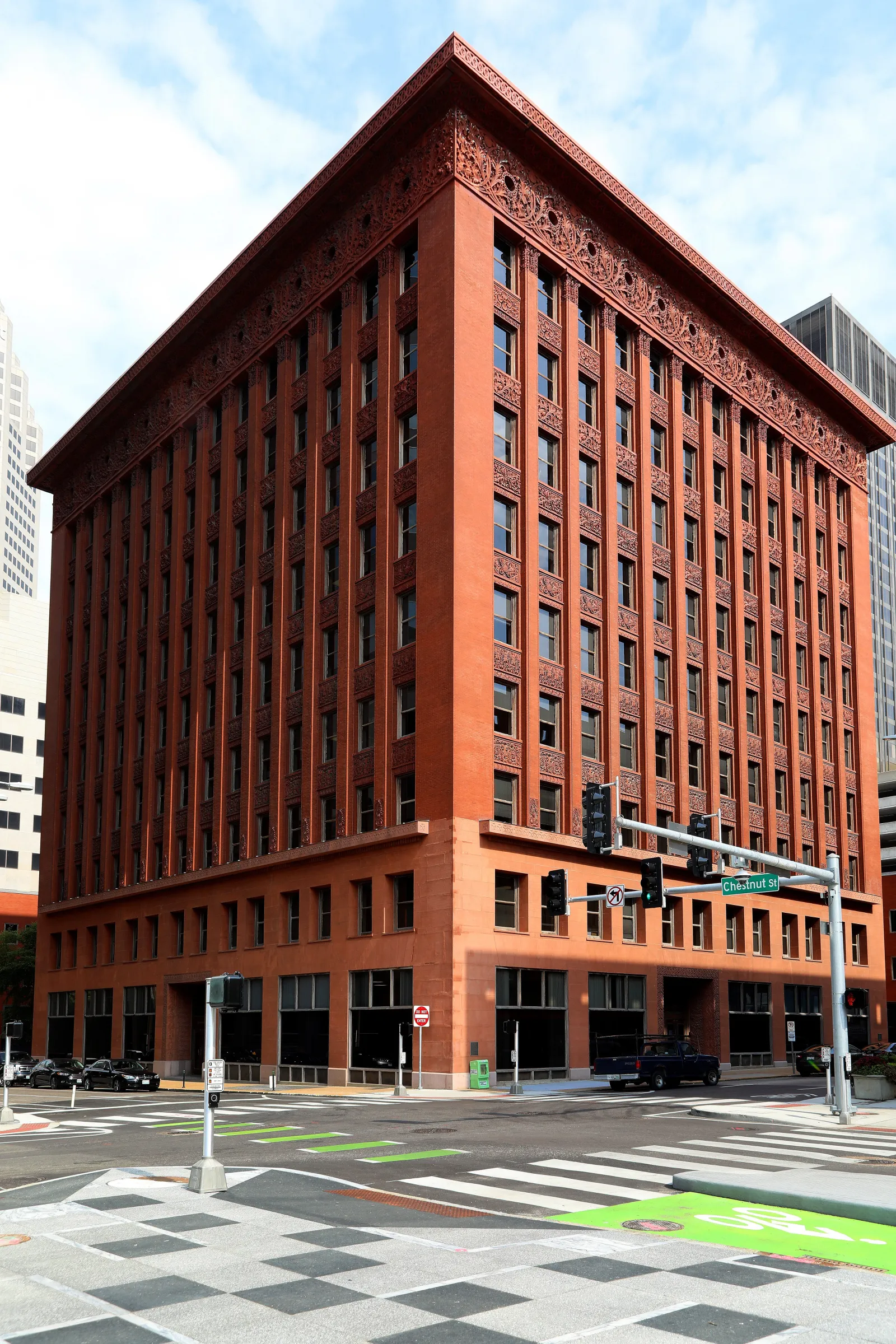 The Wainwright Building in St. Louis, Missouri, one of the country's earliest skyscrapers, built in 1890 and 1891.
