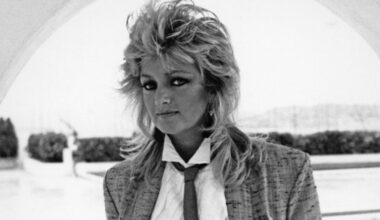 Bonnie Tyler Tributes: Kevin Bacon, Johnny Knoxville & Rod Stewart