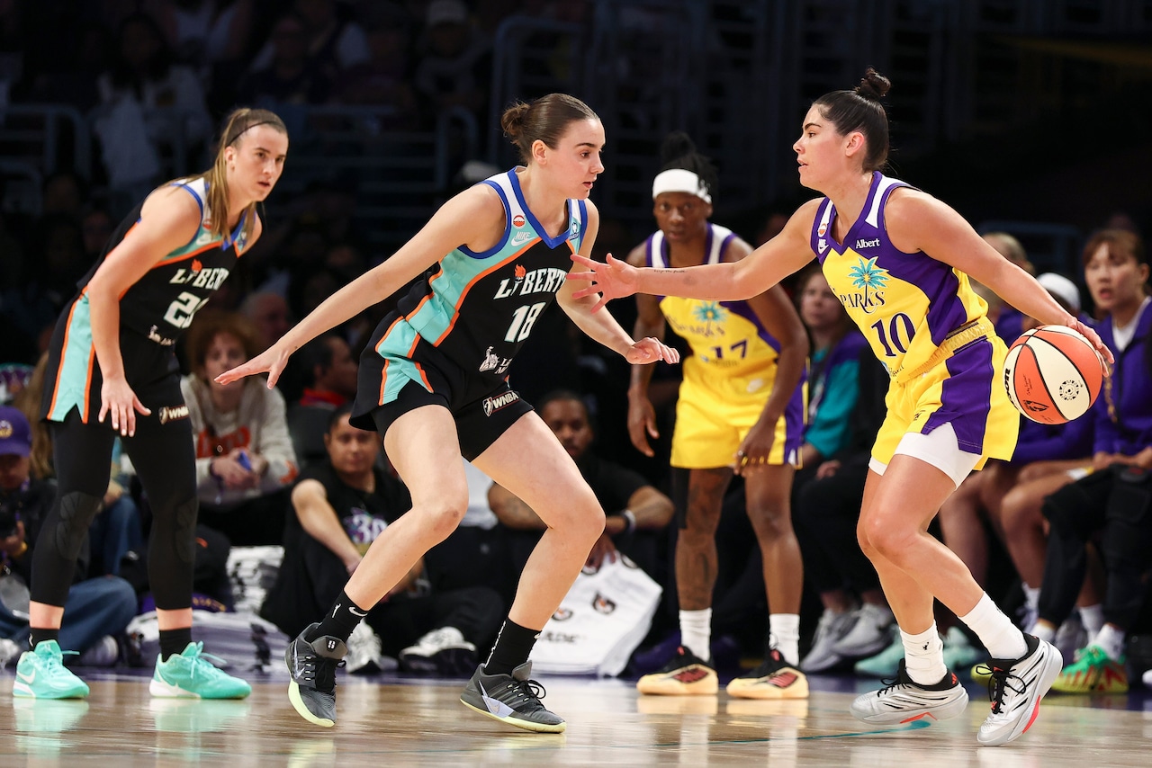 New York Liberty v Los Angeles Sparks