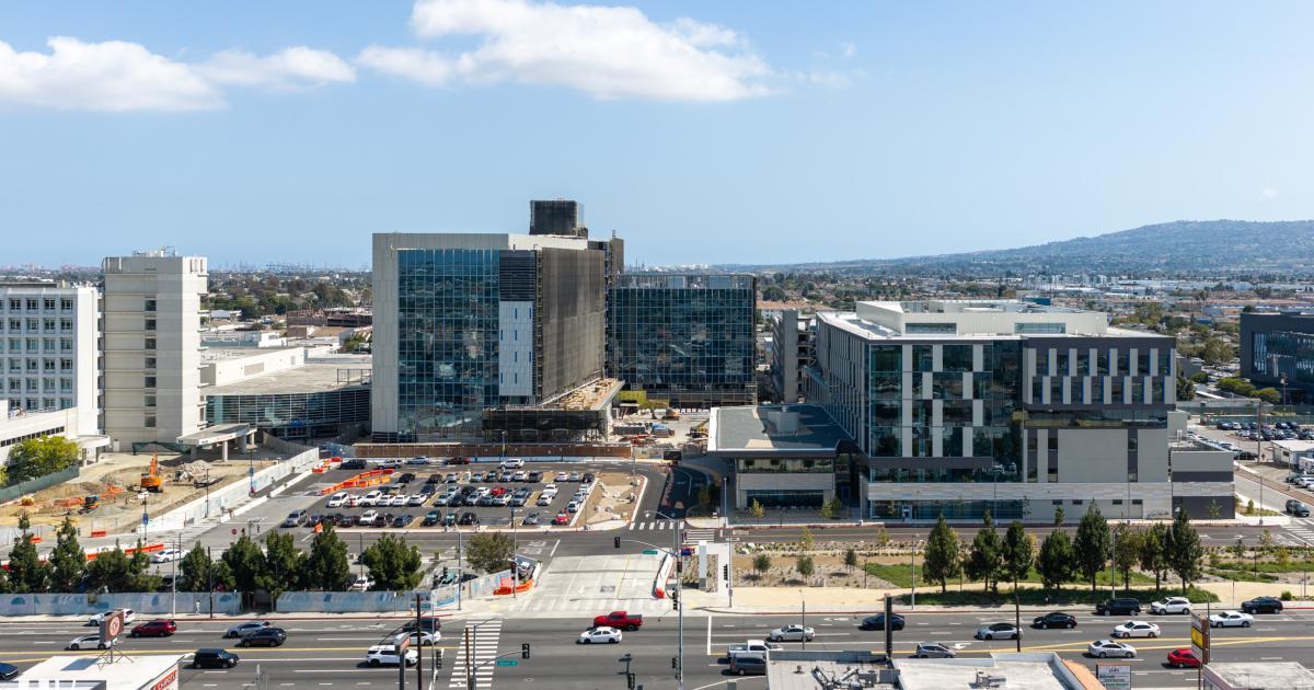 Flying over Harbor-UCLA Medical Center's $1.8B expansion