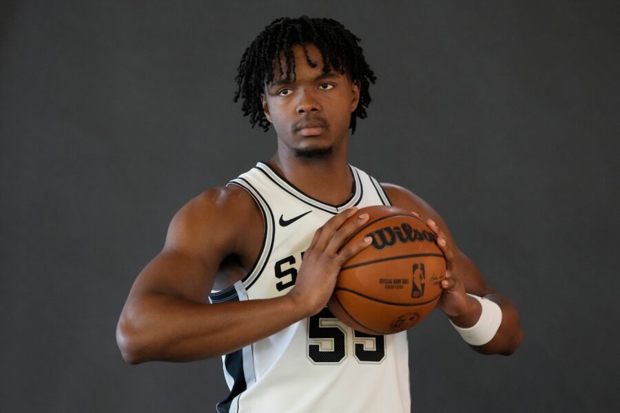Spurs Withdraw Harrison Ingram's Qualifying Offer