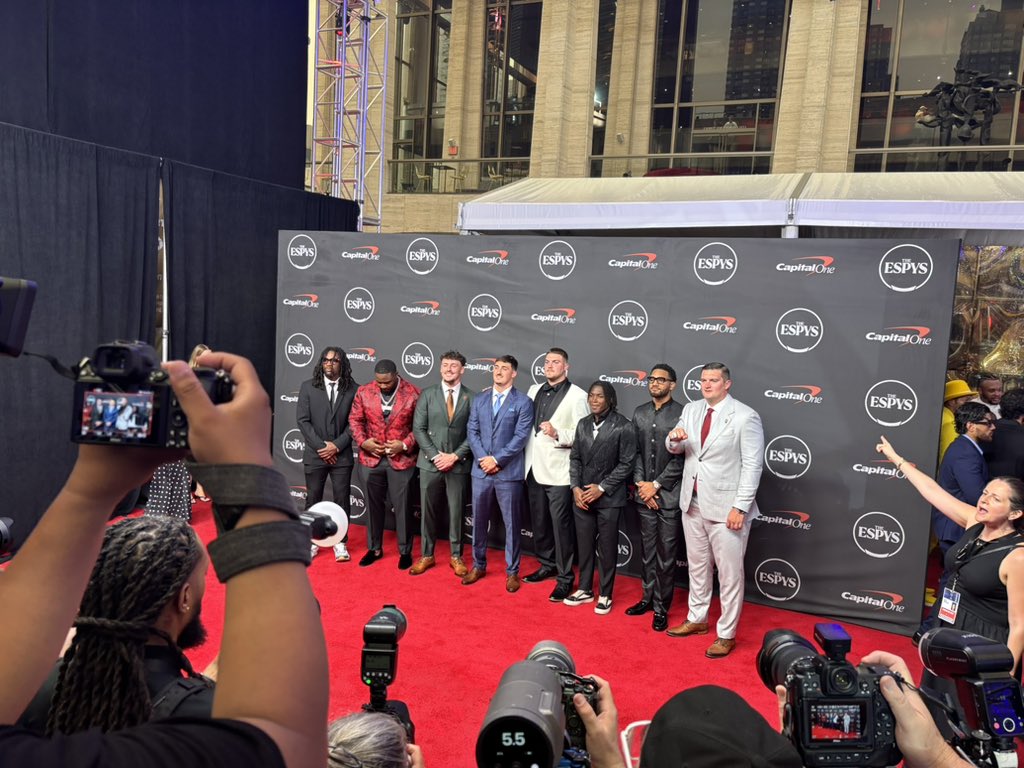 Cignetti reacts to IU football not winning best team ESPY: “Some networks are consistent getting it wrong” – The Daily Hoosier