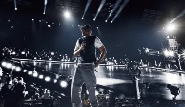 Jay-Z Closes Yankee Stadium Residency With Beyoncé, Rihanna and Usher