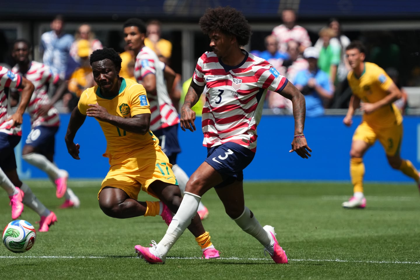 After missing last week's game against Turkey, Chris Richards (3) will return to the center of the back line for the United States against Bosnia-Herzegovina on Wednesday.