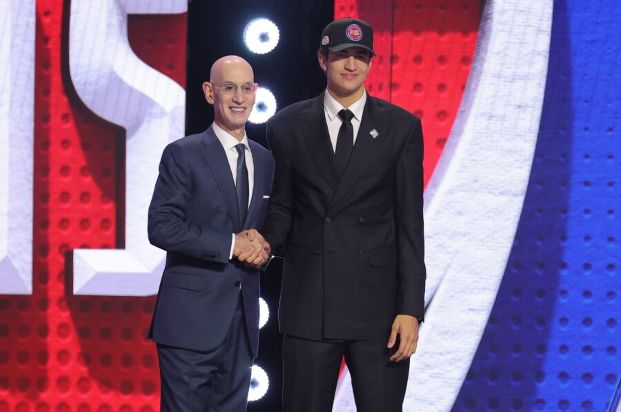 Karim Lopez Signs Rookie Contract With Grizzlies