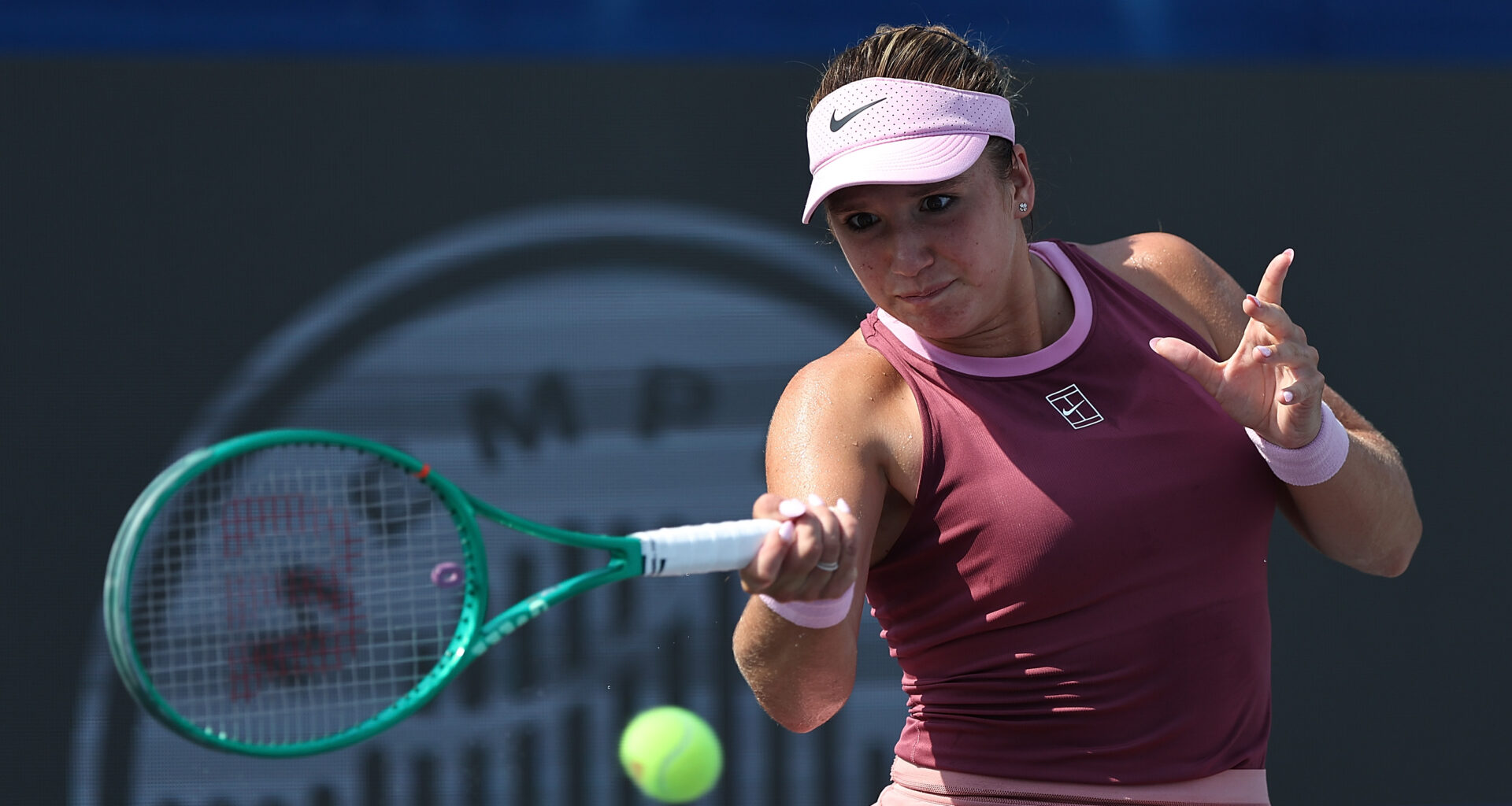 On WTA debut, 16-year-old Liutova advances past Alexandrova in Memphis