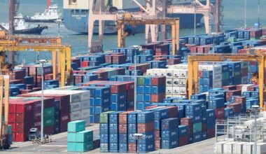 South Korea Exports Top 100 Billion Dollars for First Time, Fourth Globally - 조선일보