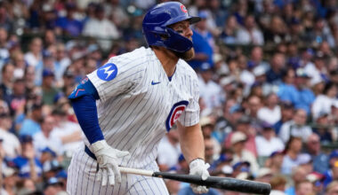 Former Cub Anthony Rizzo snares Michael Busch's HR ball in Wrigley Field bleachers