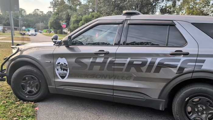 2 women driving through Springfield critically injured when shots were fired at car: JSO