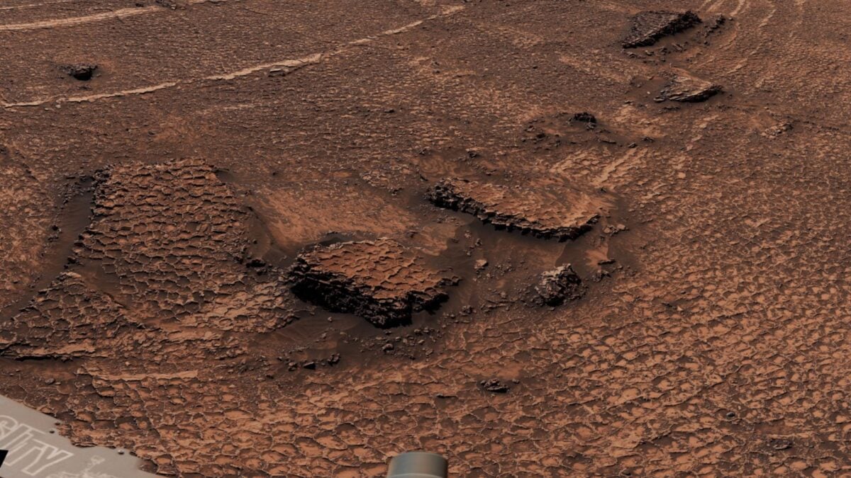 NASA's Curiosity Rover Finds a Vast Sea of Strange Honeycomb Patterns on Mars