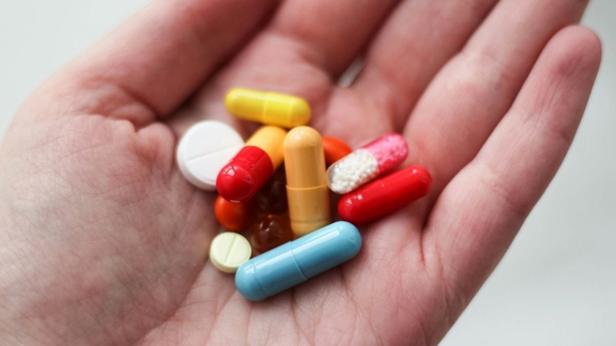 Medications Already in Pharmacies May Slow Aging, And Scientists Are Narrowing Them Down : ScienceAlert