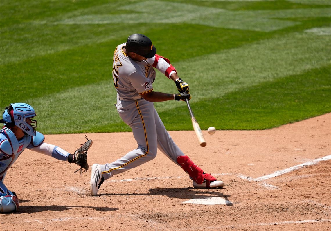 The Pirates split their series with the Phillies behind a 3-RBI effort from Esmerlyn Valdez